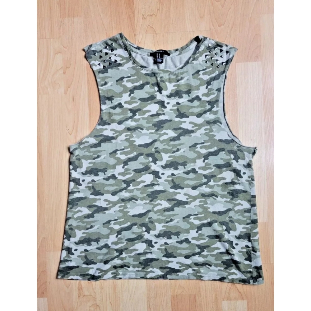 FREE W BUNDLE Forever 21 studded camo muscle shirt